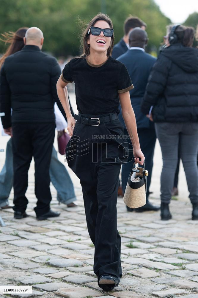 PFW Loewe Arrivals