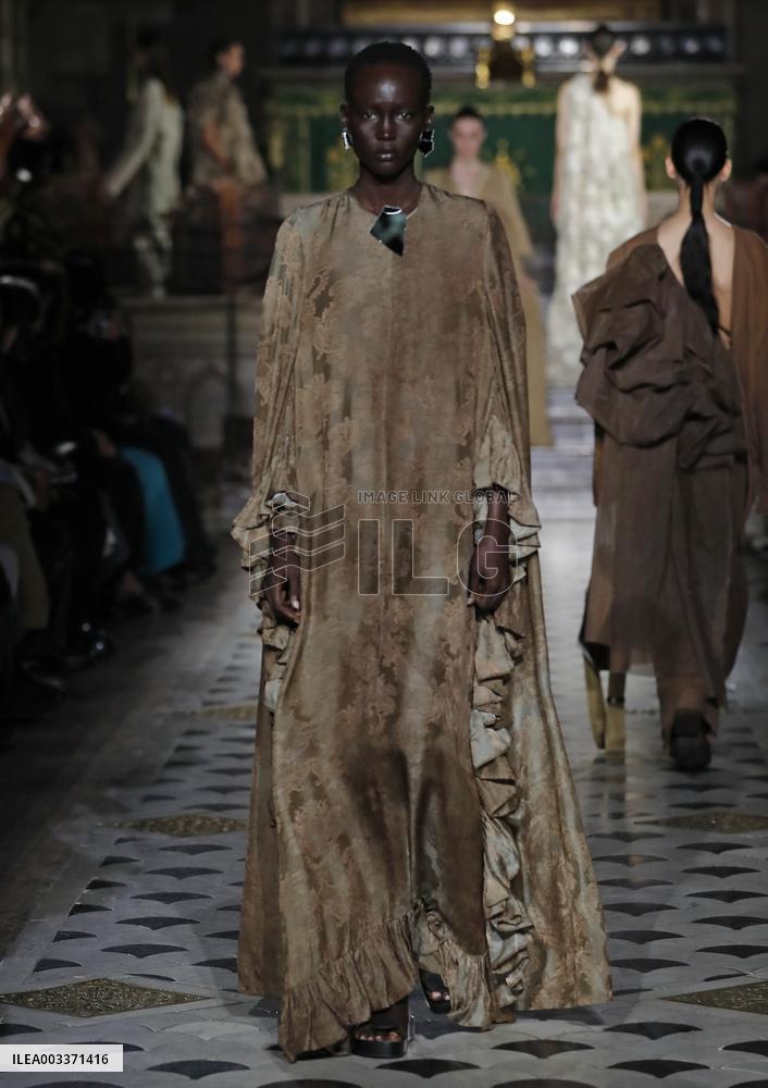 PFW - Uma Wang Runway