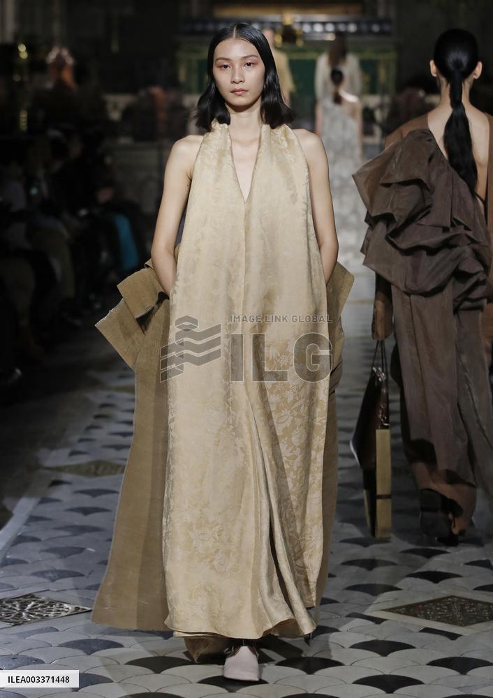 PFW - Uma Wang Runway