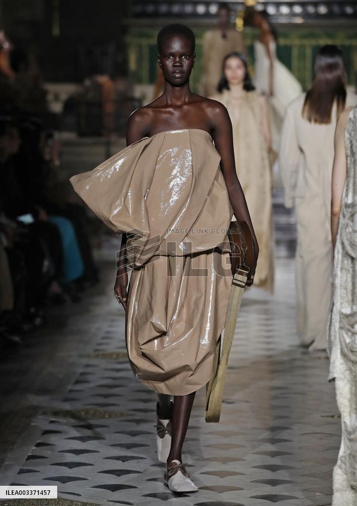 PFW - Uma Wang Runway