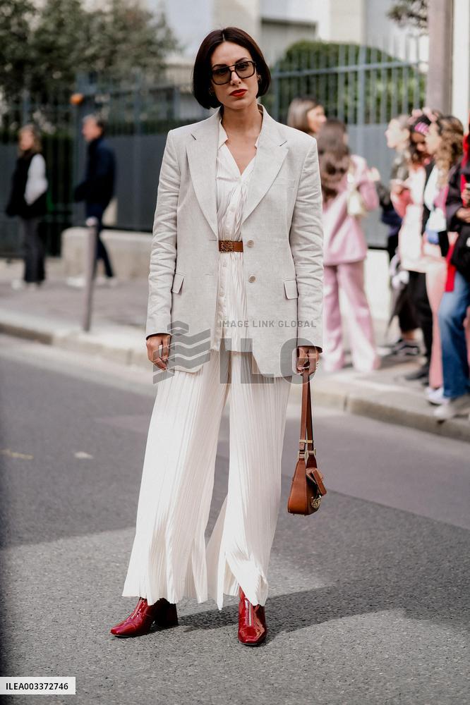 PFW - Roger Vivier Street Style