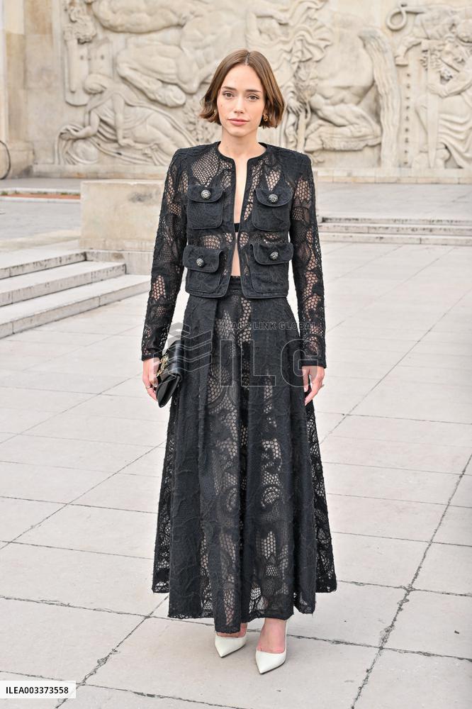 PFW Elie Saab Outside Arrivals