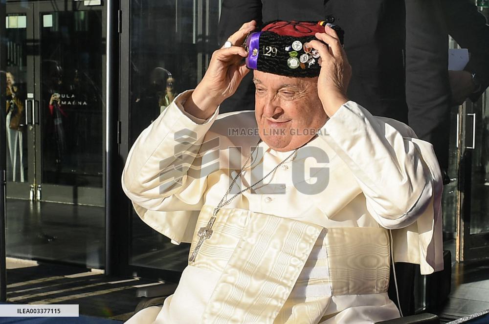 Pope Francis Meets The Students Of Louvain University - Belgium