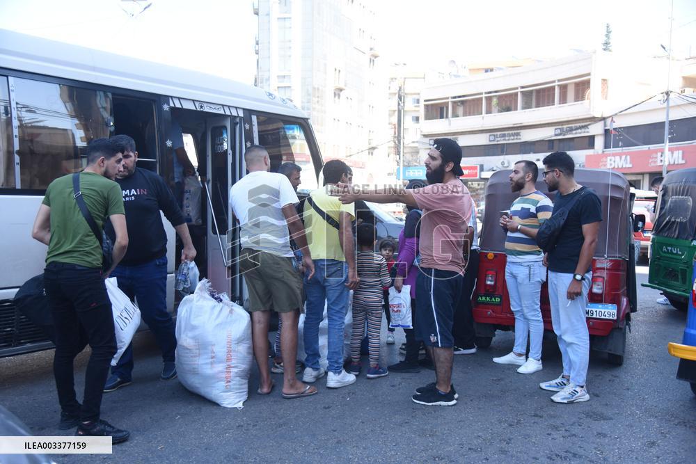 Tens Of Thousands Refugees Flee Southern Lebanon