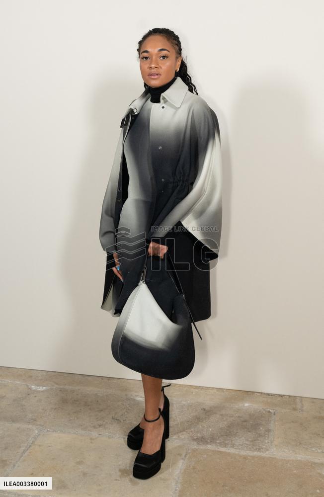 PFW - Akris Show Photocall