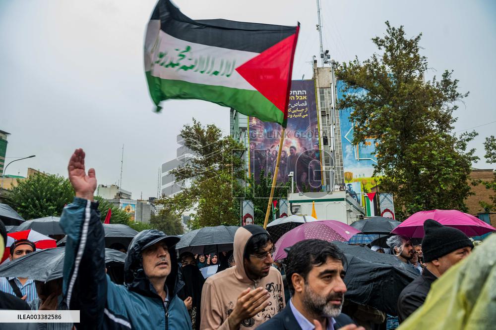 Iranians Mourn Nasrallah - Tehran