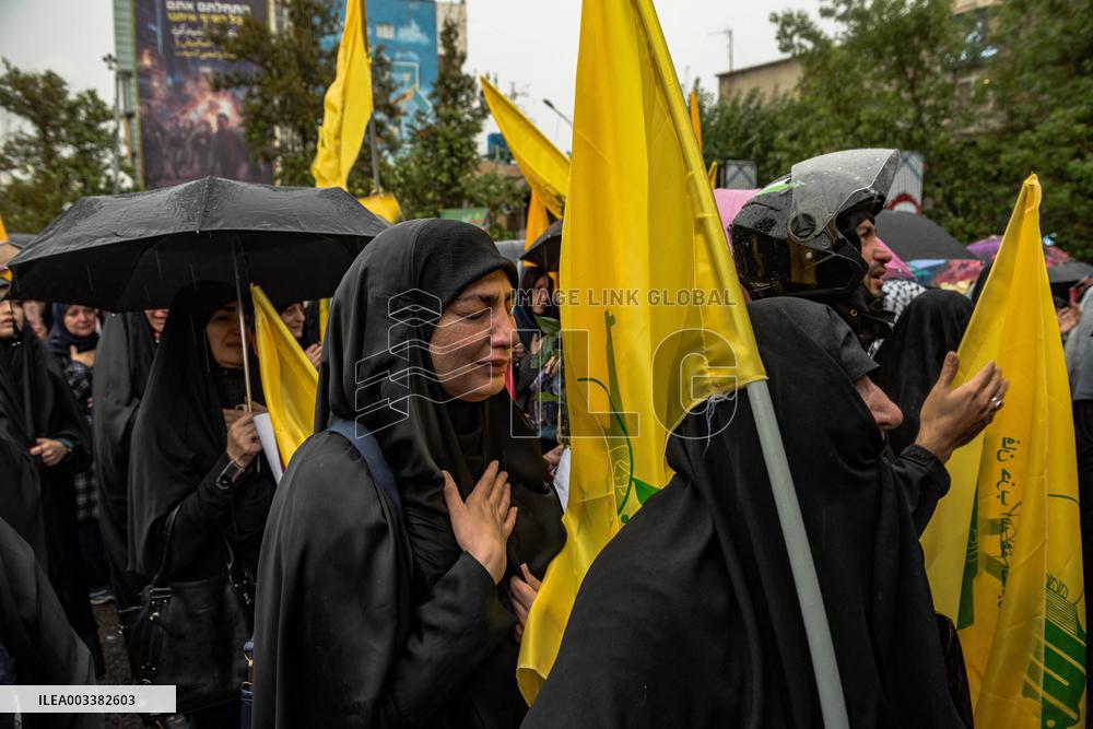 Iranians Mourn Nasrallah - Tehran