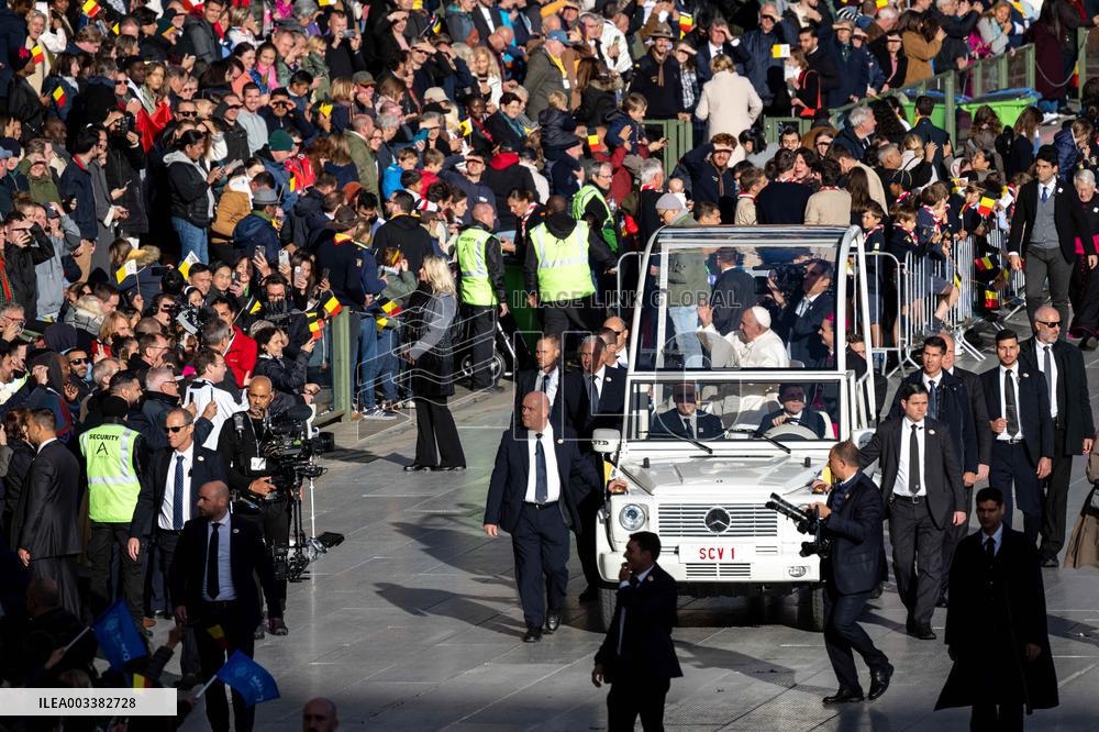 Pope Francis Leads Mass At King Baudouin Stadium - Brussels