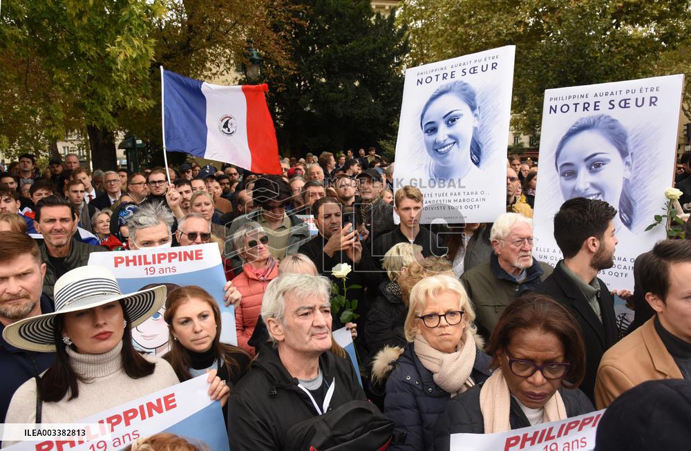 Tribute To Philippine, A 19-Year-Old Student Found Dead - Paris