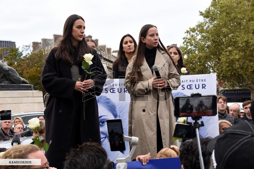 Tribute To Philippine, A 19-Year-Old Student Found Dead - Paris