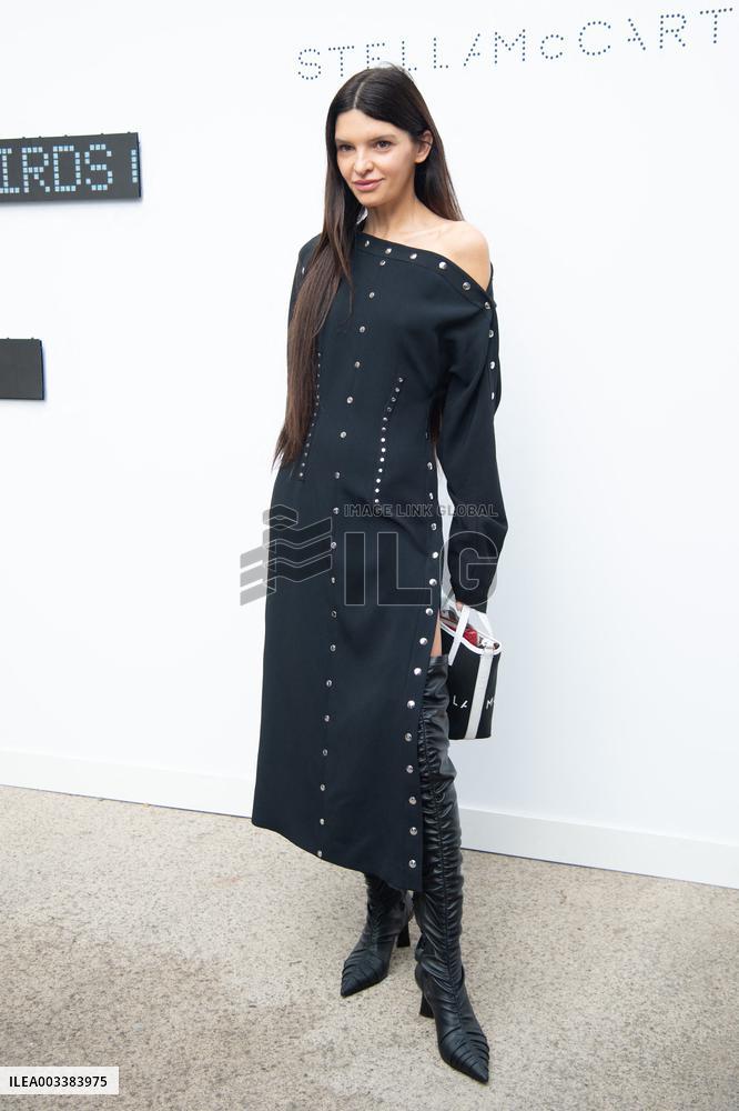 PFW Stella Mc Cartney Front Row