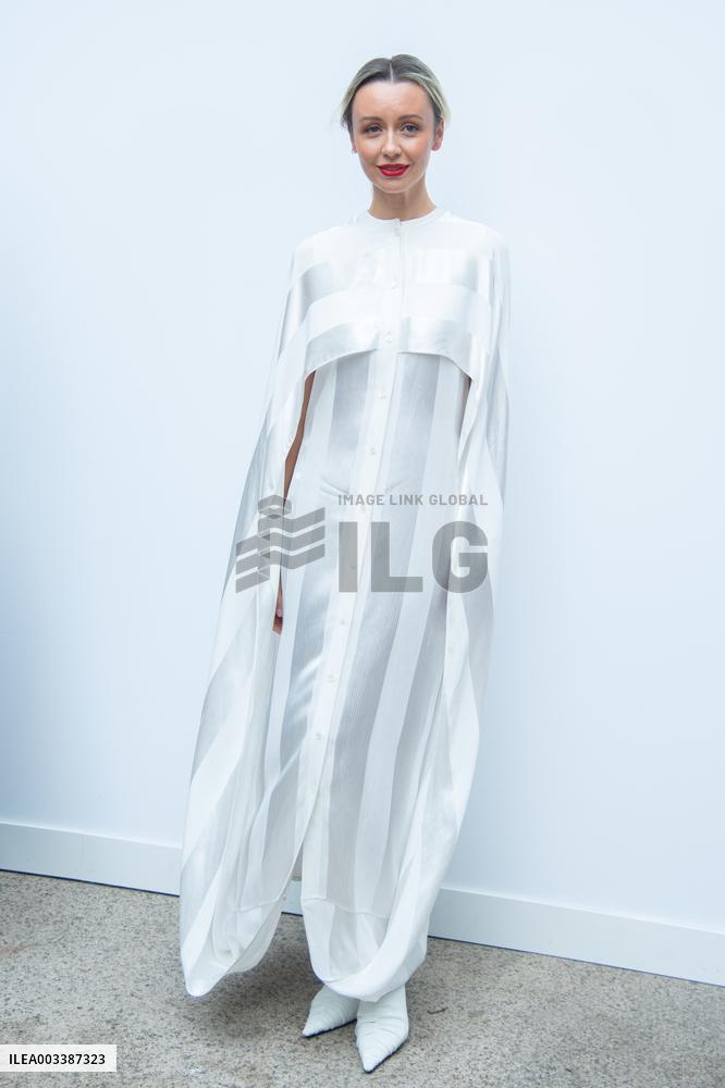 PFW Stella Mc Cartney Front Row