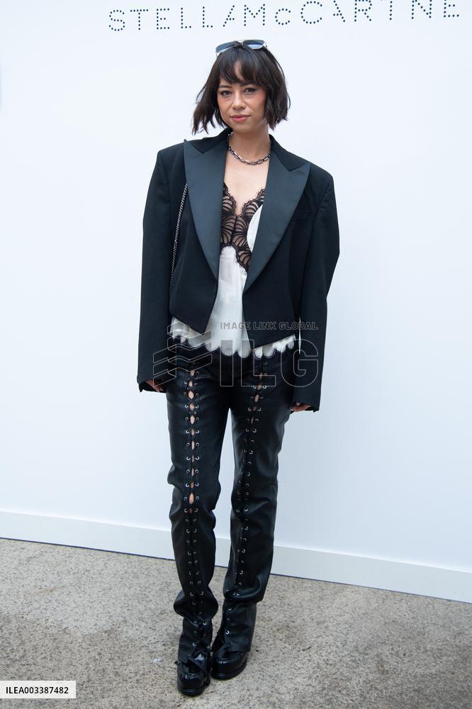 PFW Stella Mc Cartney Front Row