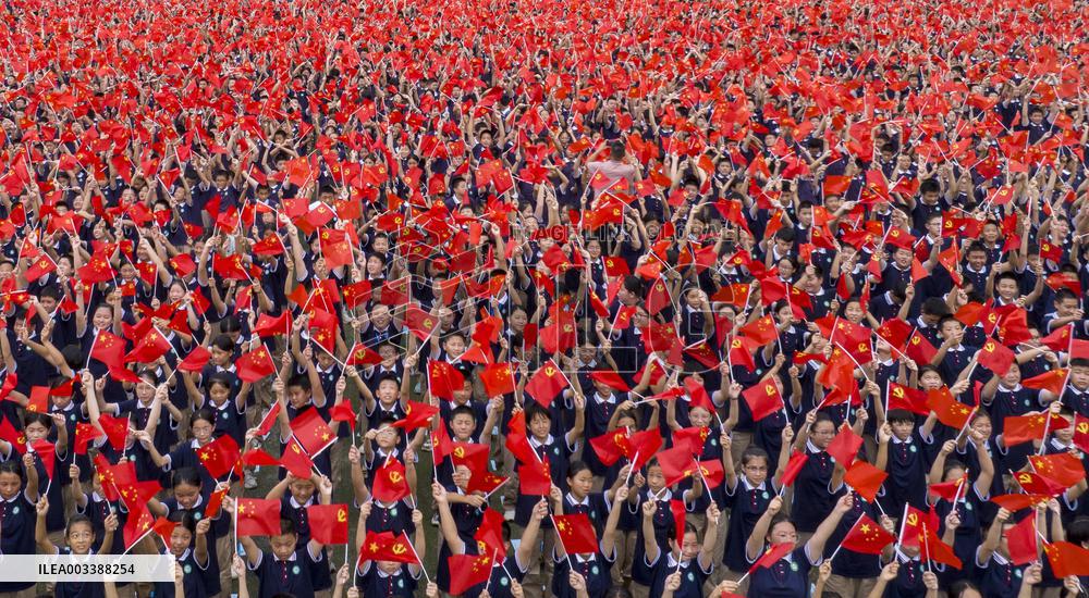 Chinese Celebrate National Day in Suqian