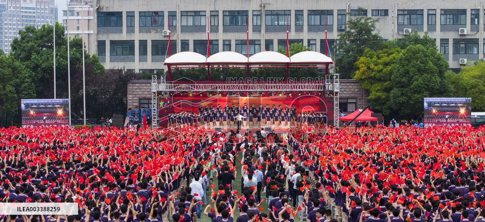 Chinese Celebrate National Day in Suqian