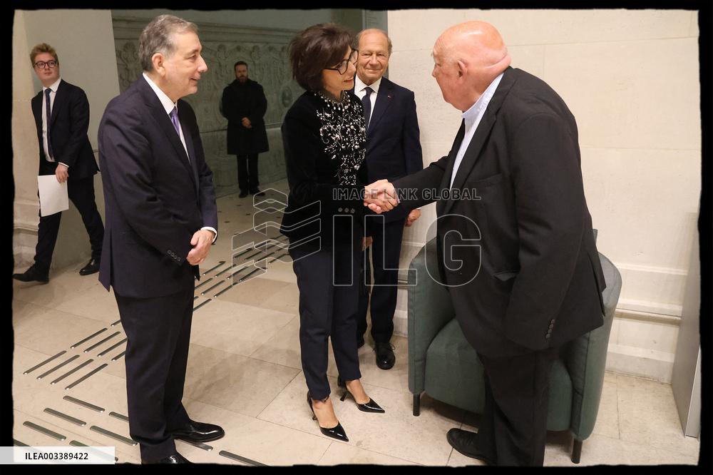 Rachida Dati Awards Raymond Depardon - Paris