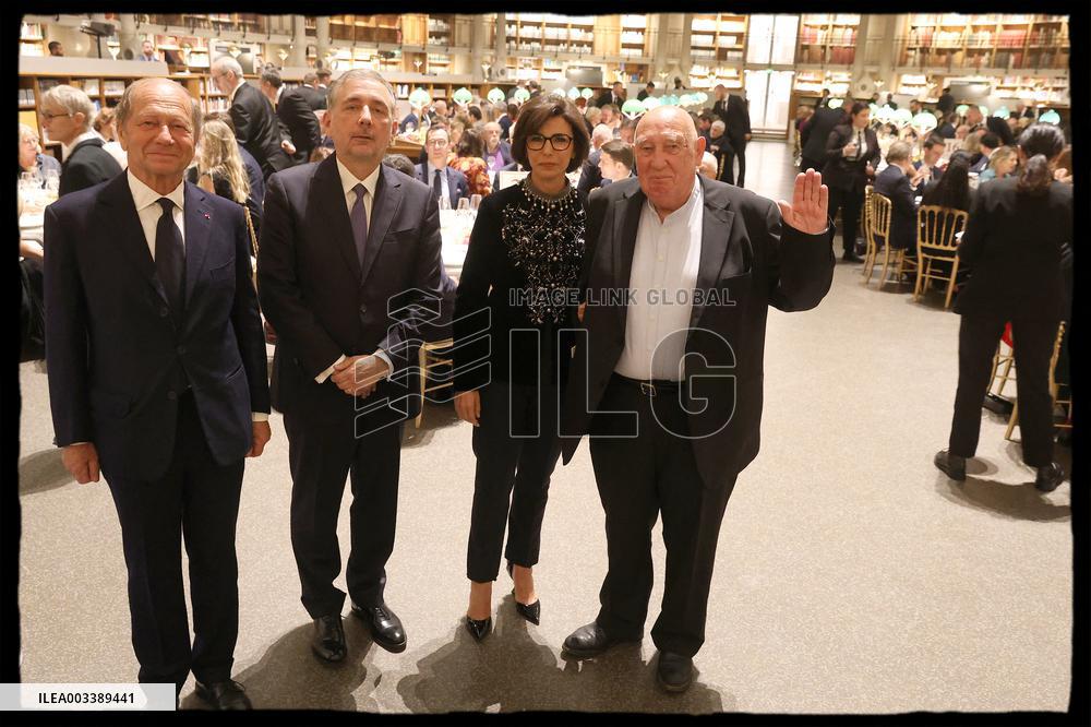 Rachida Dati Awards Raymond Depardon - Paris