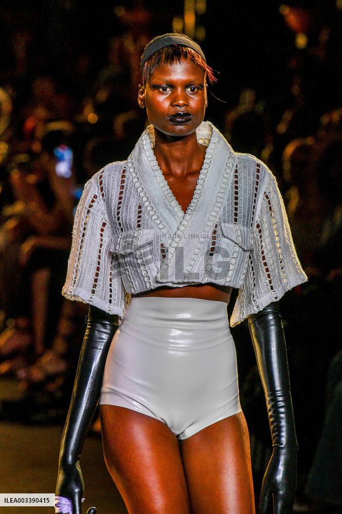 PFW - Maison Yoshiki Runway