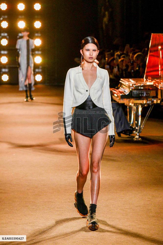 PFW - Maison Yoshiki Runway