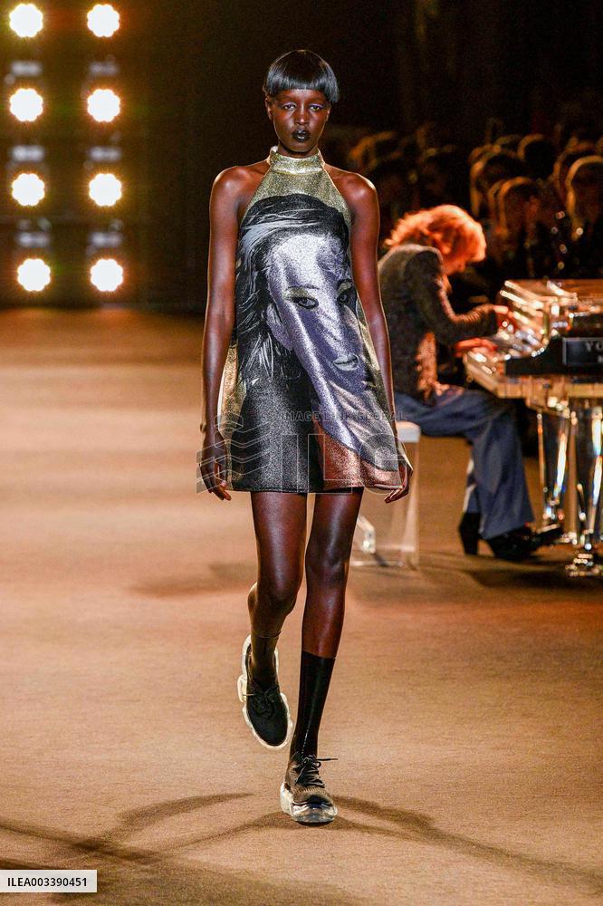 PFW - Maison Yoshiki Runway