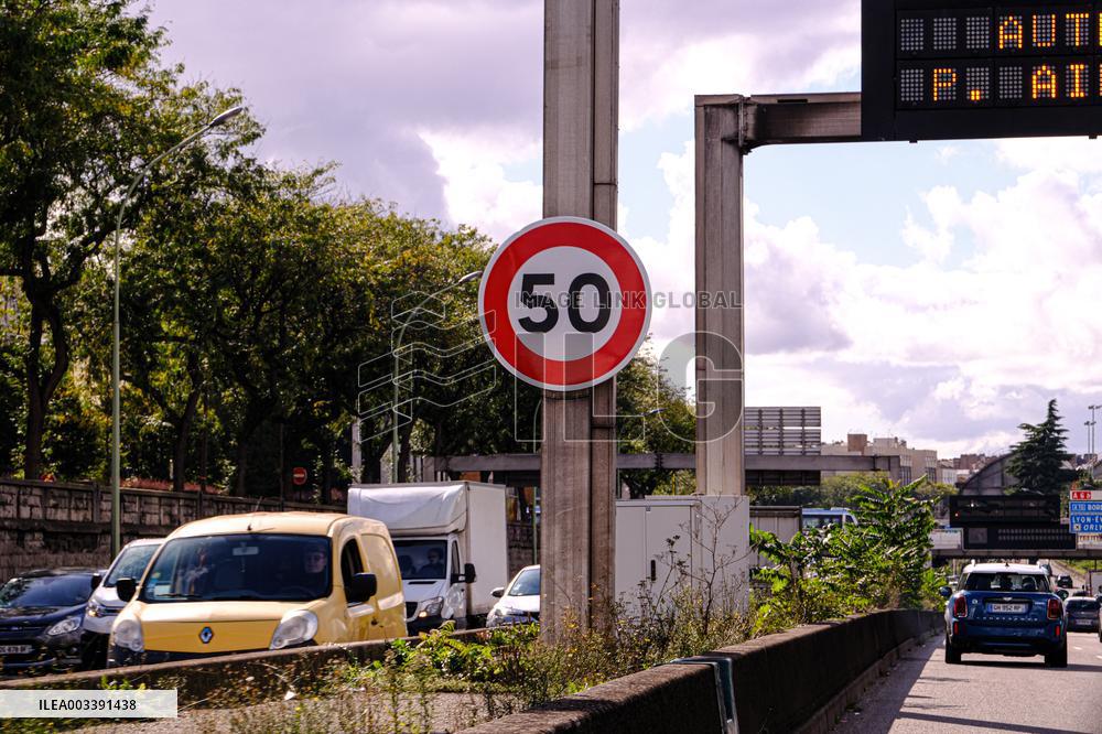 Ring Road At 50 km/h - Paris