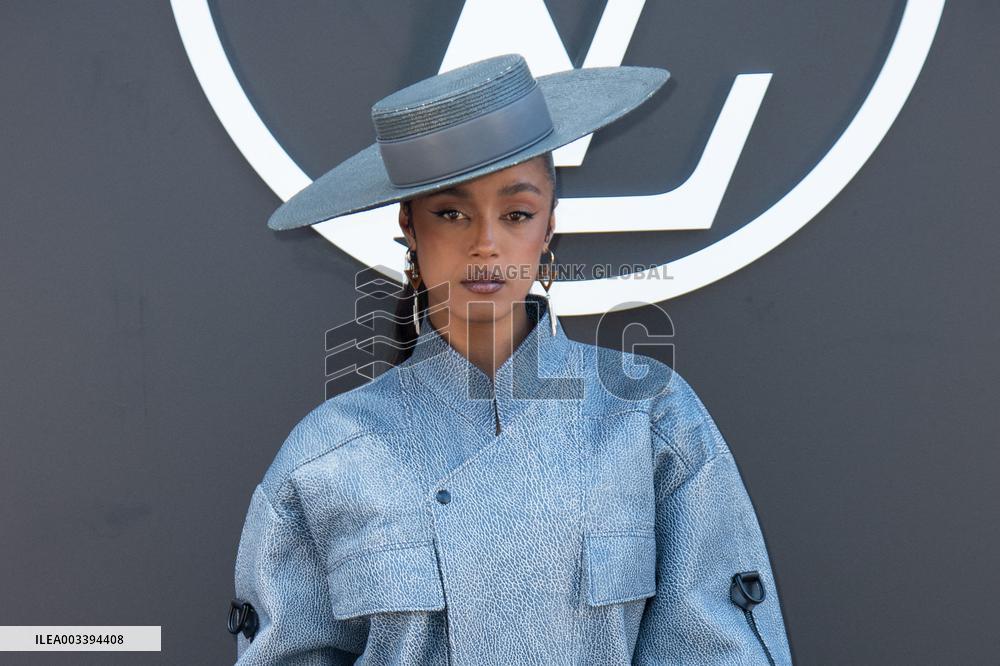 PFW Louis Vuitton Photocall