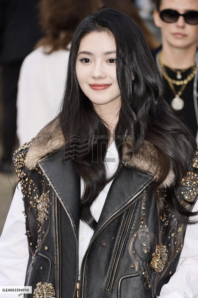 PFW - Miu Miu Arrivals