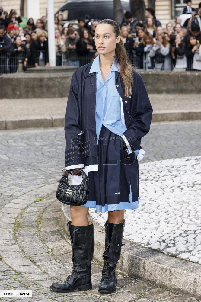 PFW - Miu Miu Arrivals