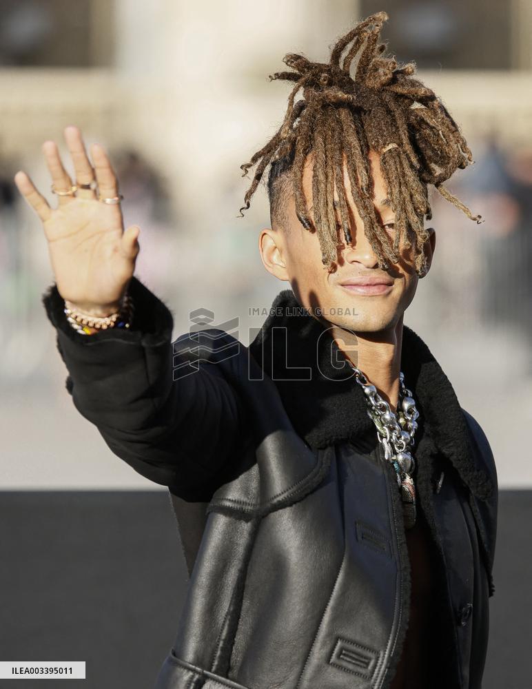 PFW - Louis Vuitton Arrivals