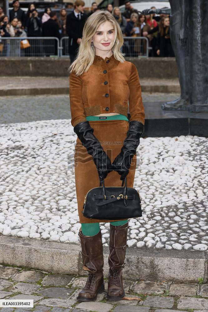 PFW - Miu Miu Arrivals