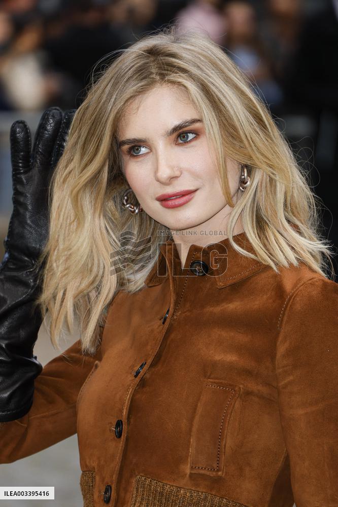 PFW - Miu Miu Arrivals