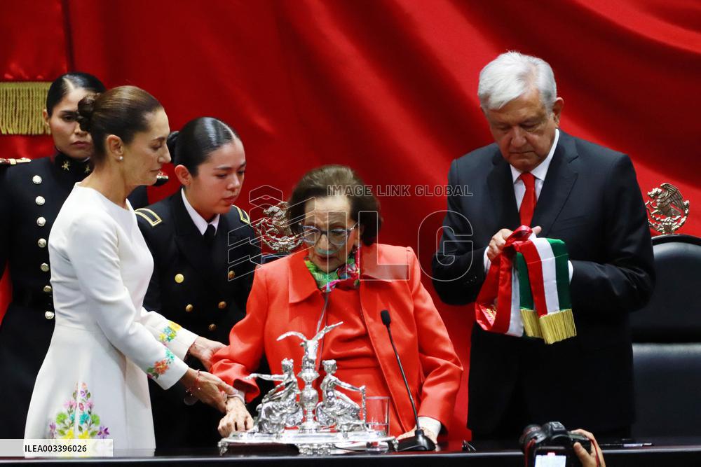 Claudia Sheinbaum Sworn In As First Female President Of Mexico