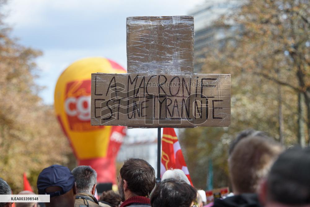 Inter-Union Demonstration - Paris