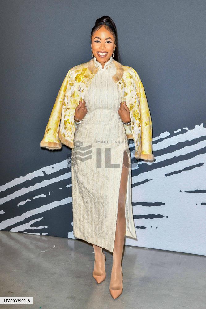 PFW - Shiatzy Chen Photocall