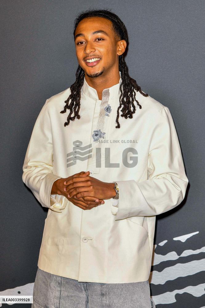 PFW - Shiatzy Chen Photocall