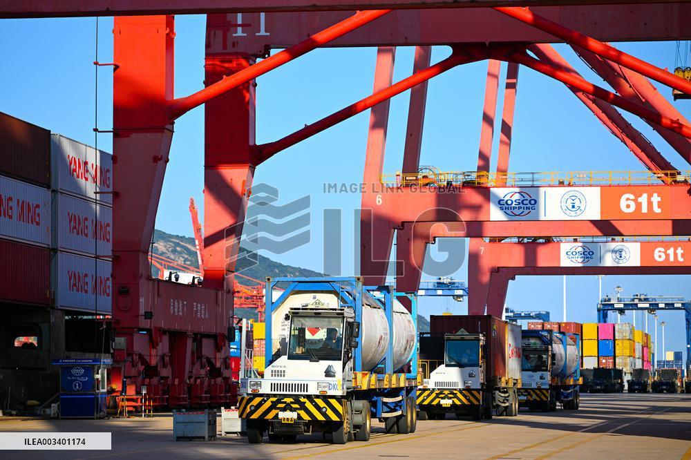Lianyungang Port Working Scene