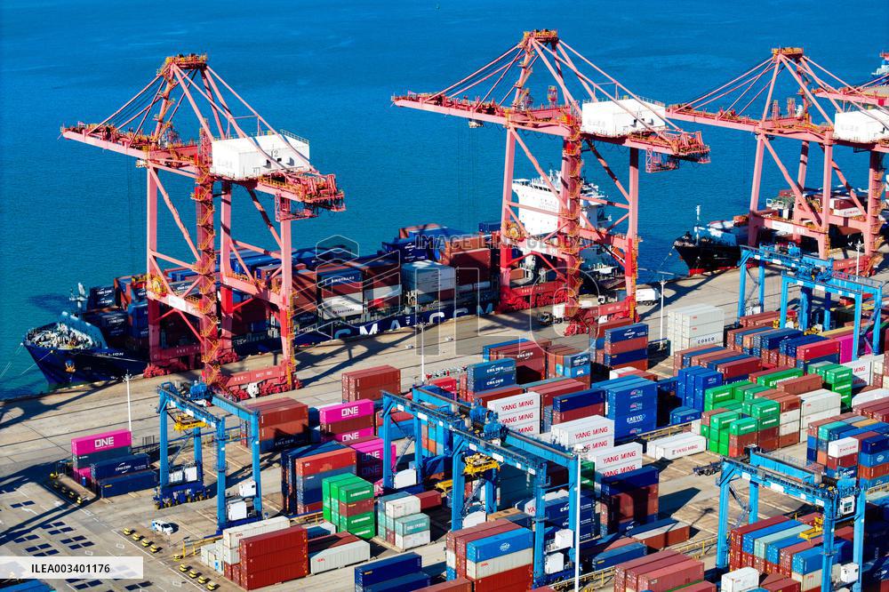 Lianyungang Port Working Scene