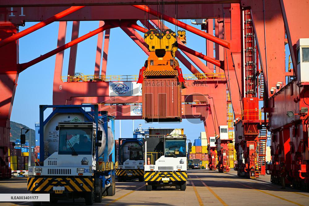 Lianyungang Port Working Scene