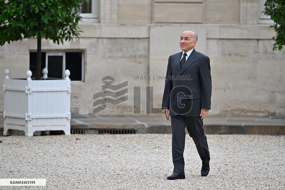 President Macron Welcomes King Of Cambodia - Paris