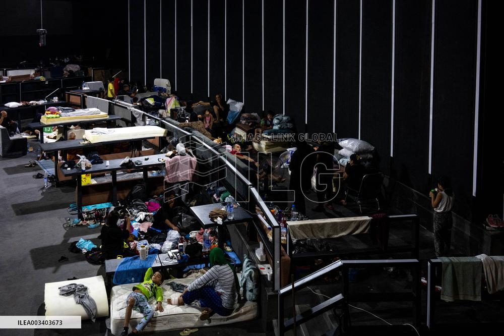 Night Club Becomes A Shelter for Refugees - Beirut