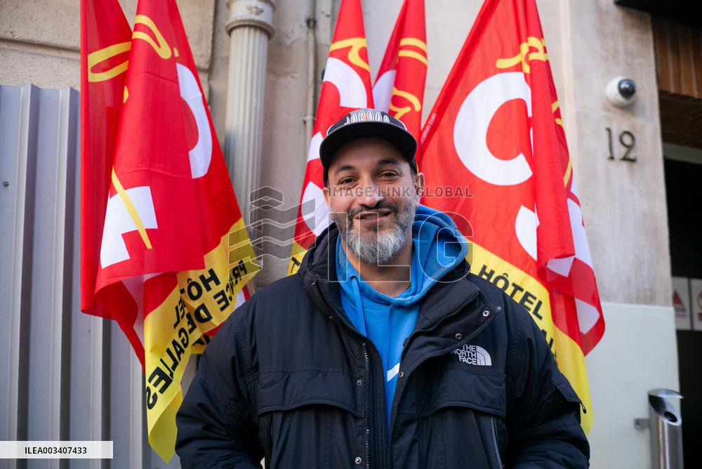 9th Day Of Strike Action At The Prince De Galles Hotel - Paris