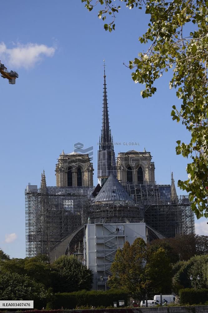 Illustration - Notre Dame De Paris - Paris