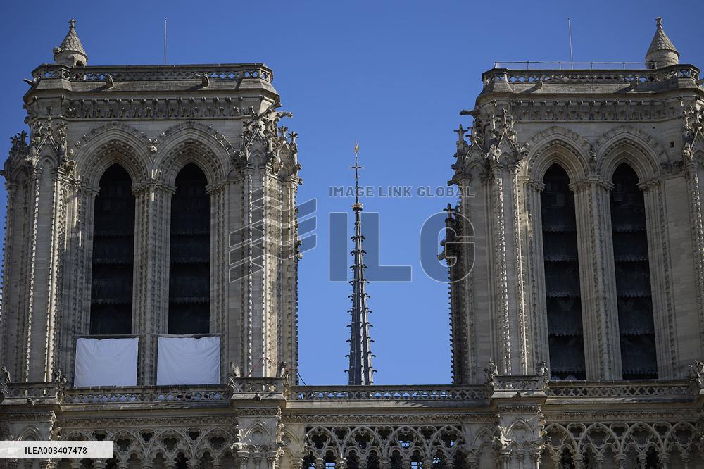 Illustration - Notre Dame De Paris - Paris