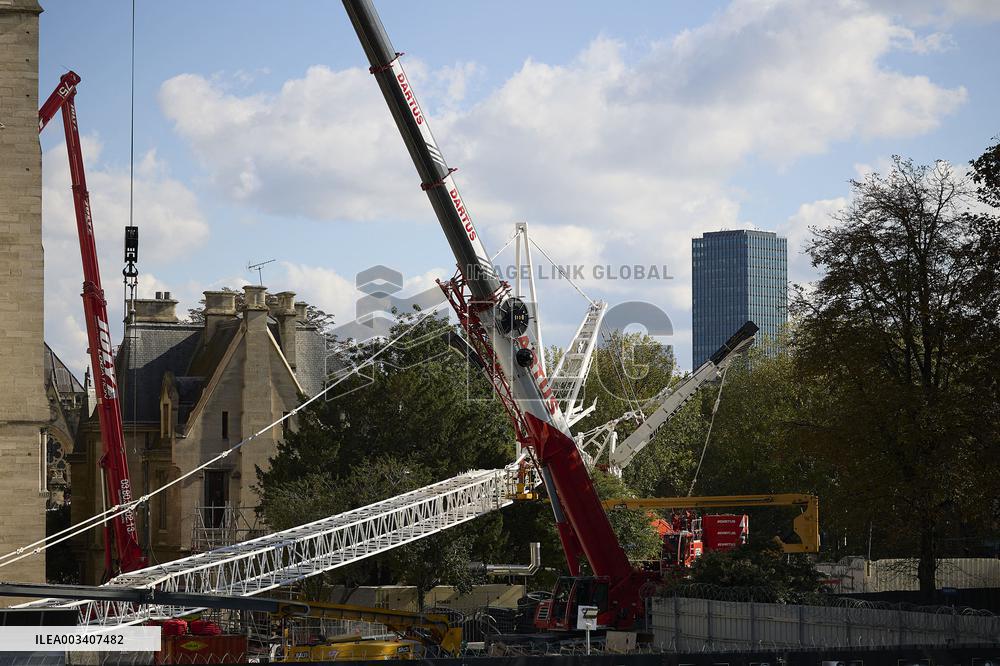 Illustration - Notre Dame De Paris - Paris
