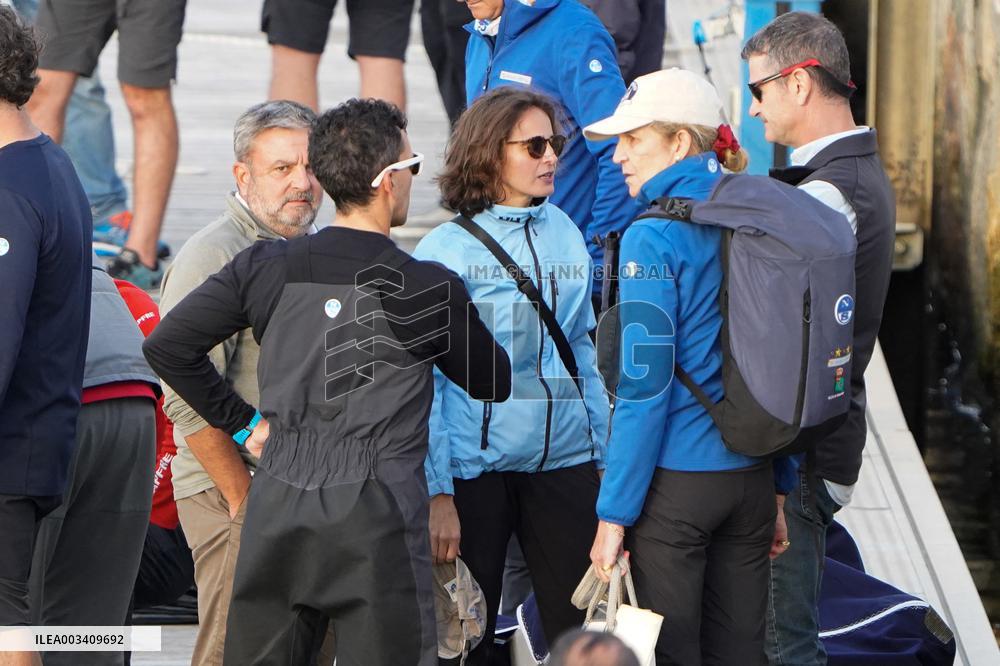 King Juan Carlos, Infanta Elena And Laurence Debray At Marina - Spain