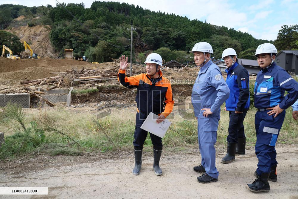 Japan PM visits flood-hit central Japan city