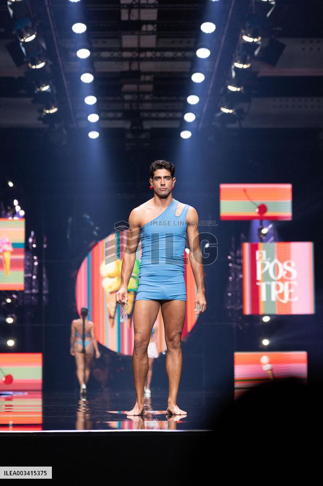 Aurelia Gil Runway At Gran Canaria Moda Calida - Spain
