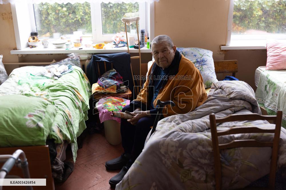 Shelter Arranged For Residents - Suzhan