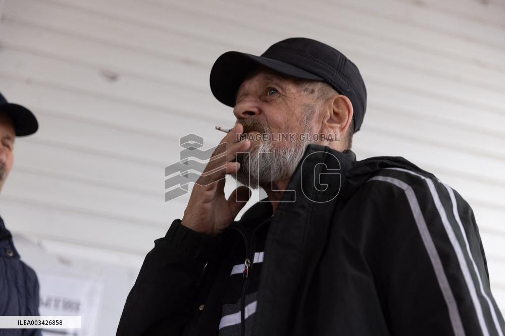 Shelter Arranged For Residents - Suzhan