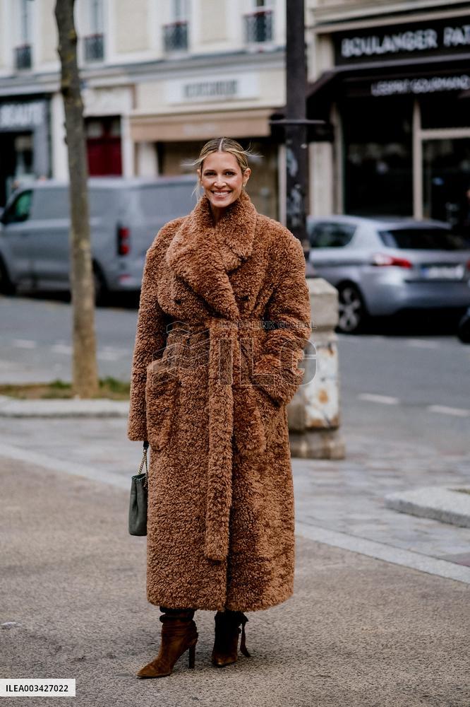 PFW - Stella McCartney Street Style
